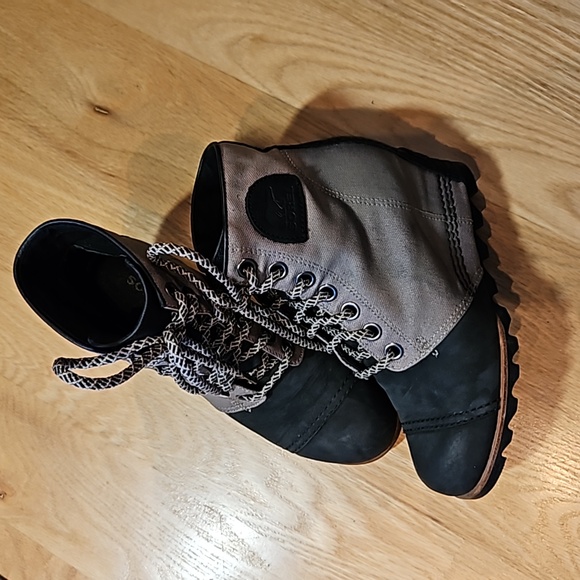 Sorel Women's PDX Boot Size 8 Wedge Heel Lace Up Bootie Black Leather Tan Canvas - Picture 3 of 7